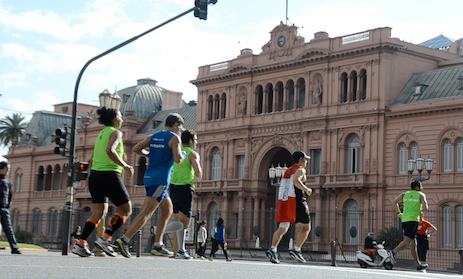 Argentino conquista la Maratón de Buenos Aires 2014 (Arg)