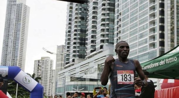 Keniata Kariuki consigue la victoria en el Maratón de Panamá
