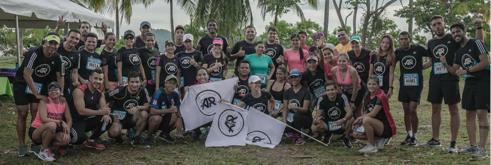 corredores adidas running club